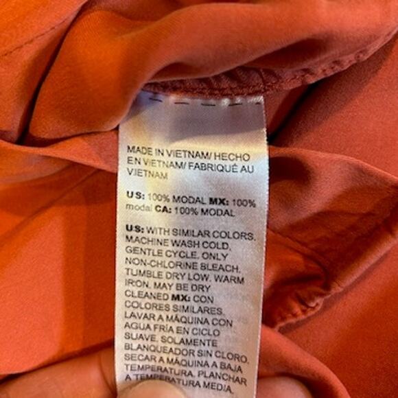 CHICO'S Rust Coral 100% Modal SOFT Classic Button Long Sleeve Blouse Size 0 4/6 - Picture 7 of 9